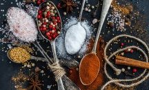 Пет подправки, които помагат при артрит