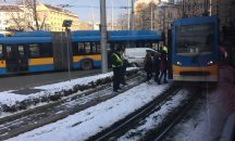 Трамвай блъсна жена до „Пирогов”