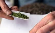 „Джойнт за ваксина“: Раздаваха марихуана на ваксинирани жители на Ню Йорк
