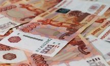 Руската рубла поевтиня с почти 30% спрямо долара